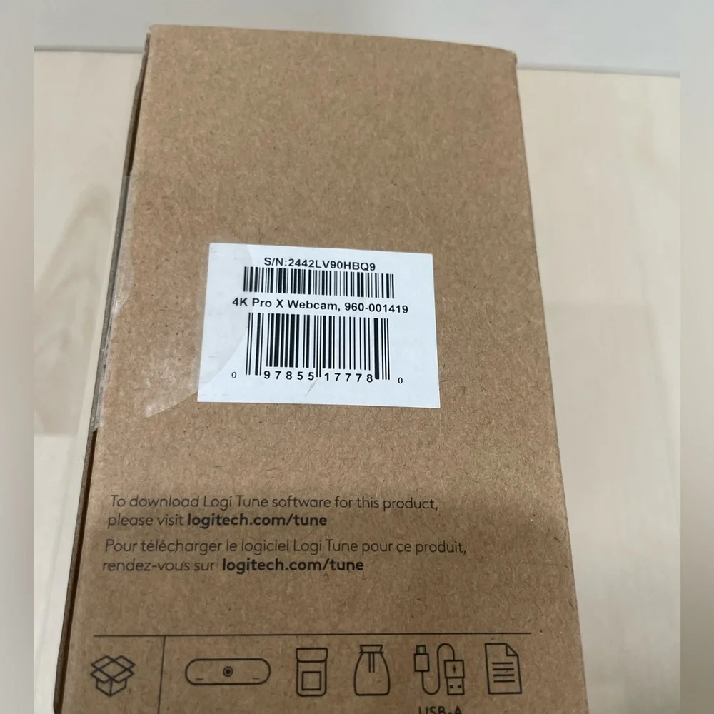 NIB Logitech 4K Pro X Webcam with HDR - Picture 7 of 12